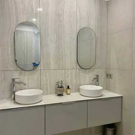 2 Bedroom Stylish Appartamento